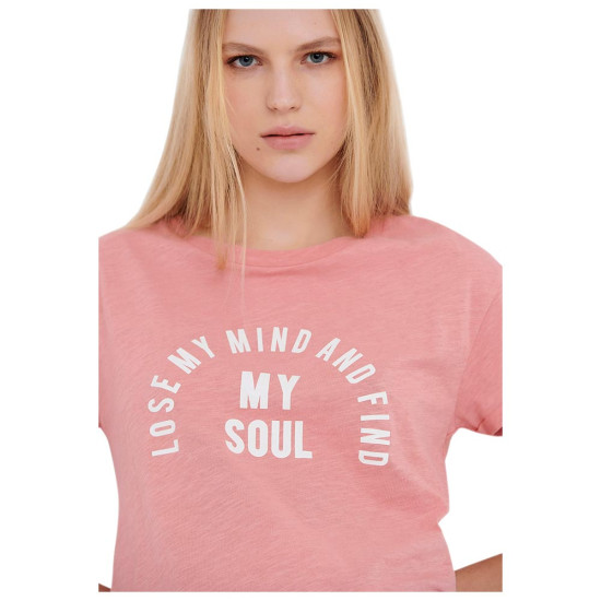 Funky Buddha Γυναικεία κοντομάνικη μπλούζα Funky Buddha Γυναικεία κοντομάνικη μπλούζα